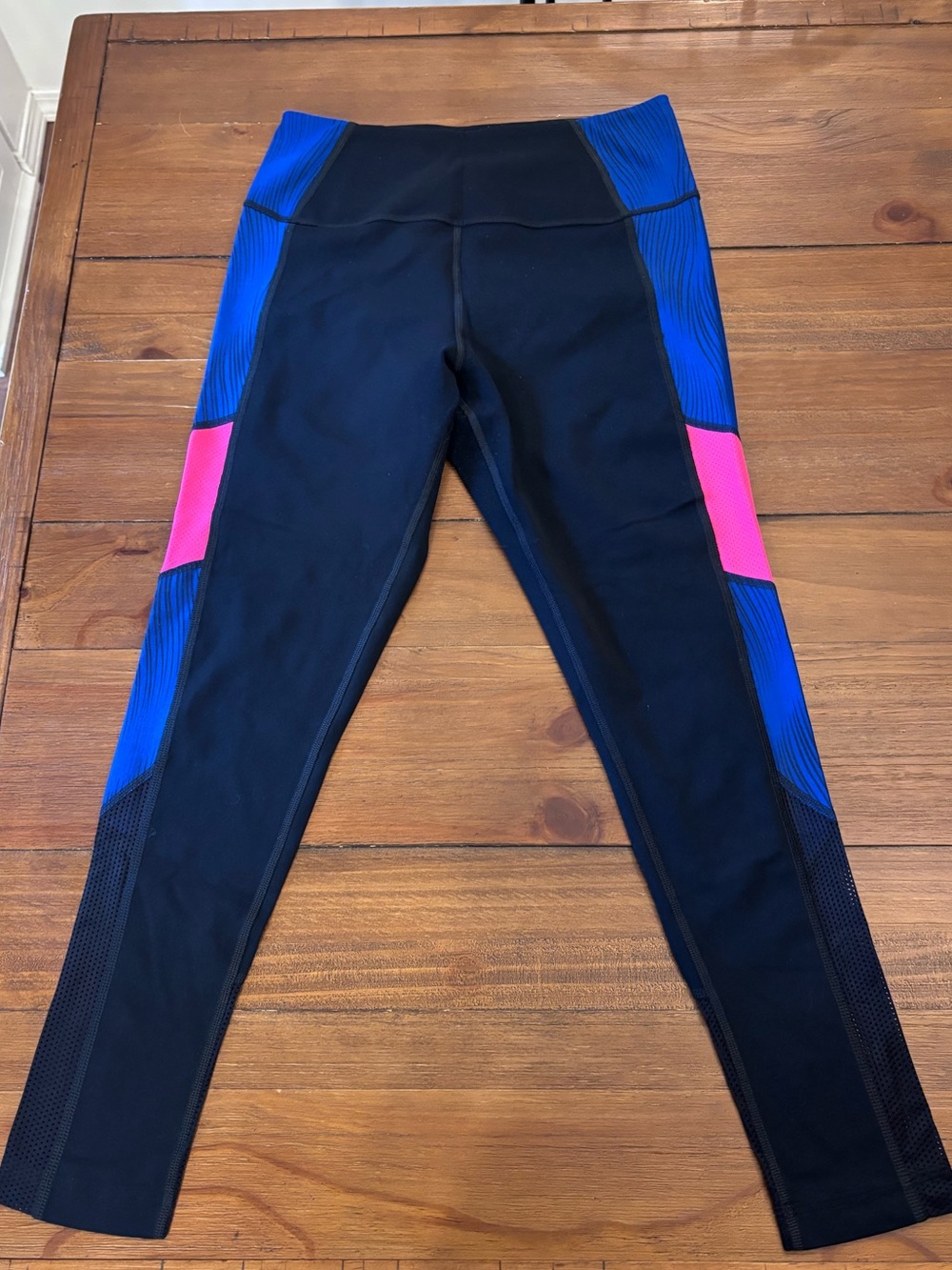 Zumba Strong leggings in black, blue and pink